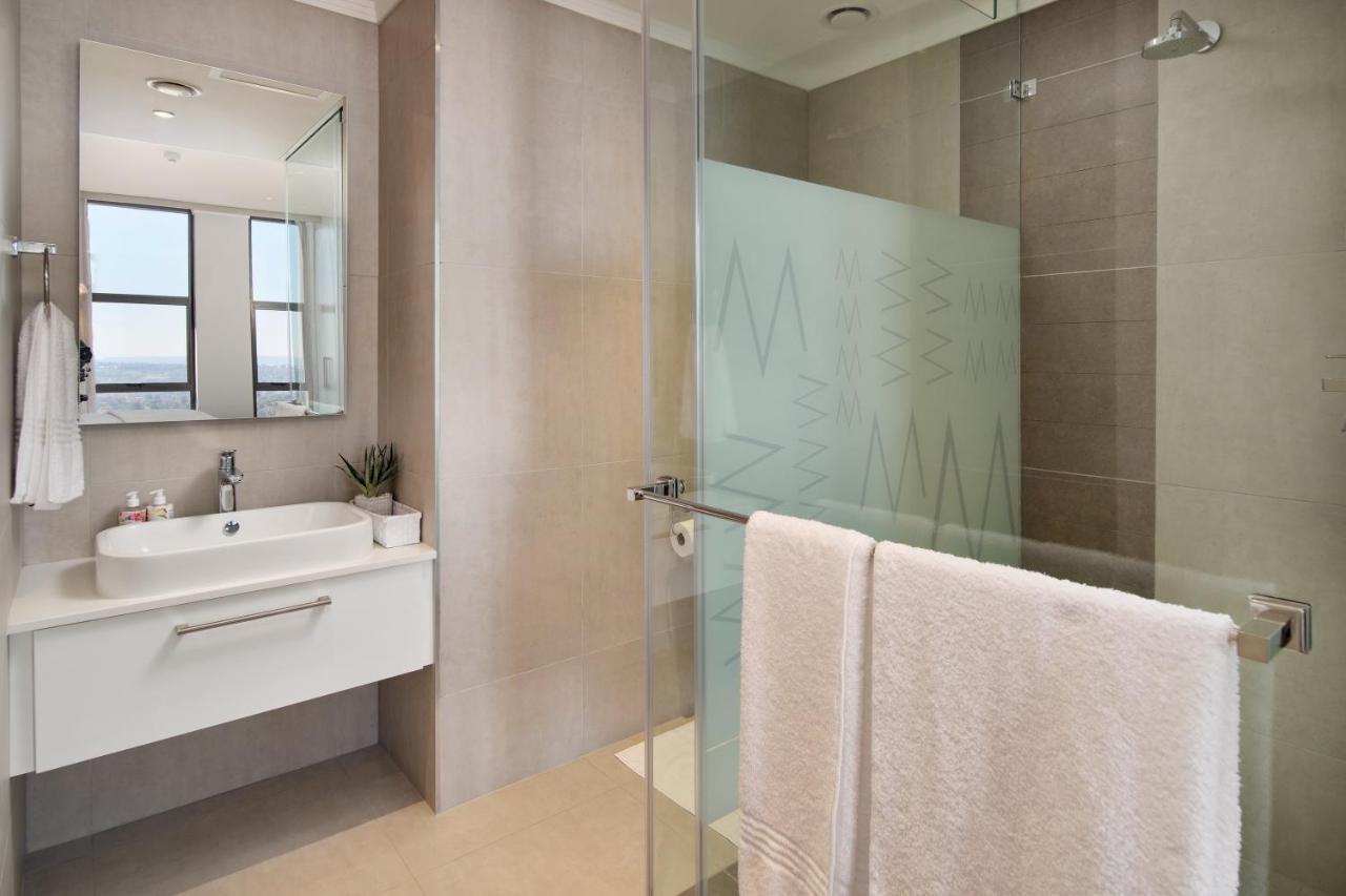 Masingita Towers Executive Suite Johannesburg Bagian luar foto
