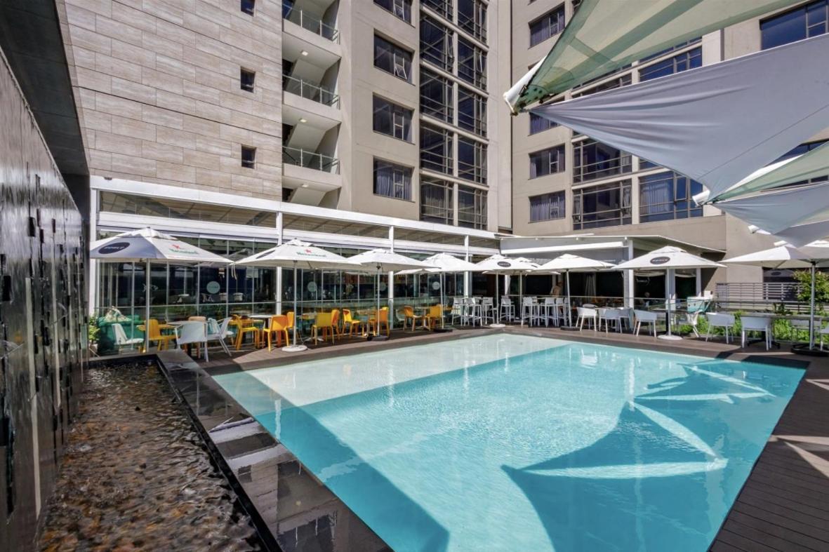 Masingita Towers Executive Suite Johannesburg Bagian luar foto
