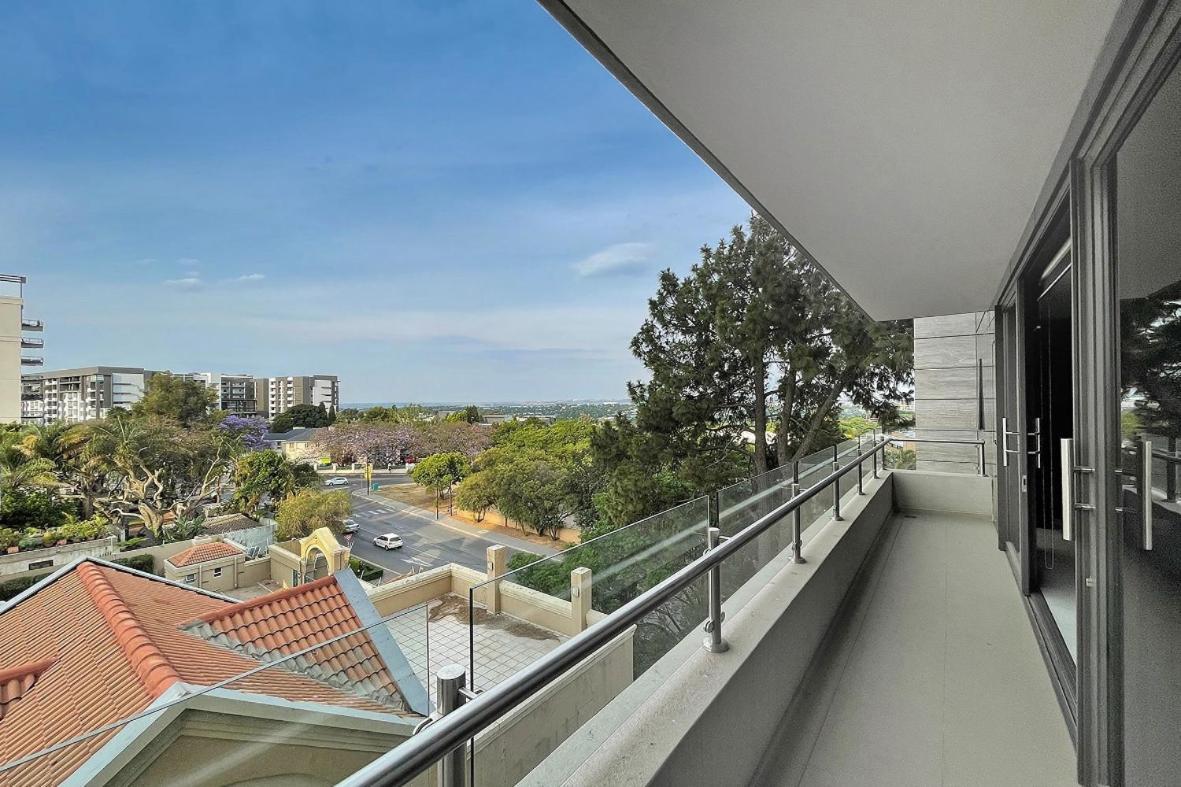 Masingita Towers Executive Suite Johannesburg Bagian luar foto